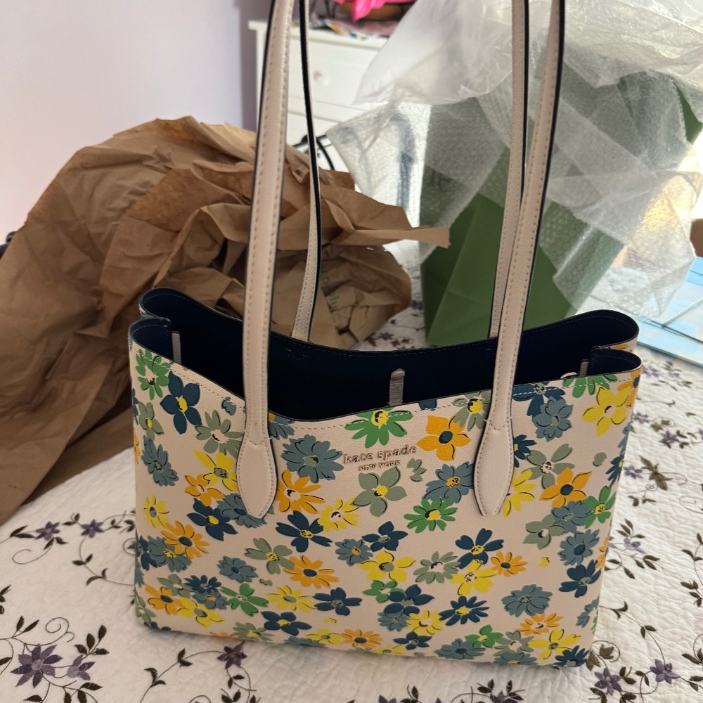 Kate Spade Blue, Yellow Green Daisy Purse w/ Matching Wallet